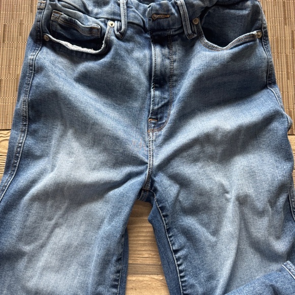 Good American crop jean fits 6-12 - Picture 3 of 4